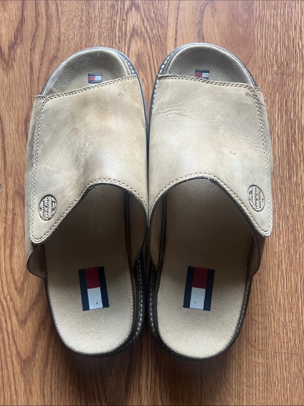 Tommy Hilfiger Men’s Tan Leather Slide Sandals with Flag Accent